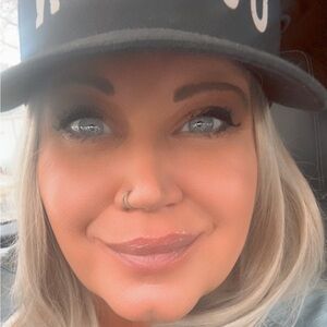 Meet your Posher, Kari